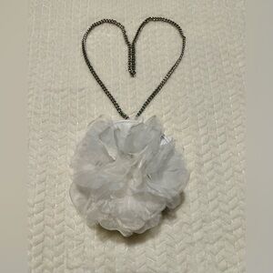 Girl’s White Flower Crossbody Bag